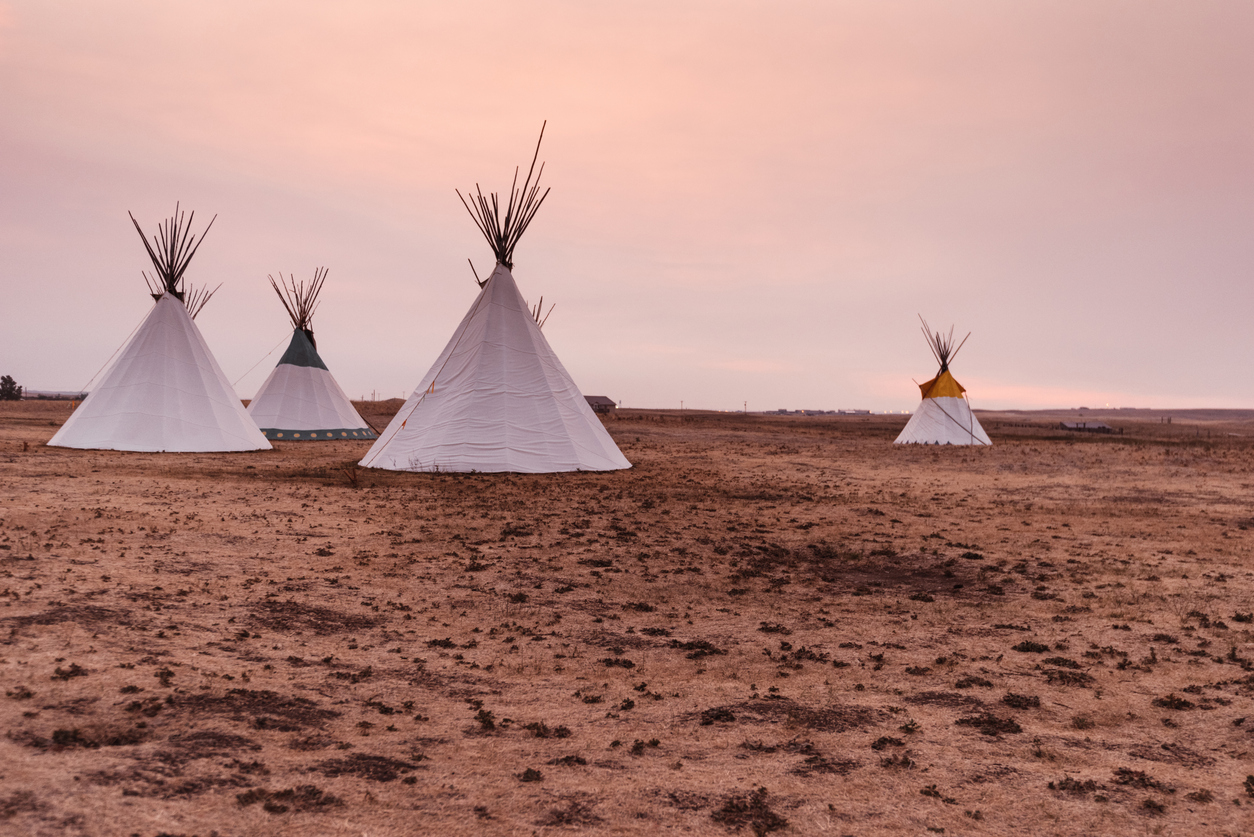 Survival Shelter The American Indian Teepee Outdoor Revival   Te 